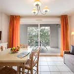 Garden & Les Bastides De Ξενοδοχείο με διαμερίσματα 3*
