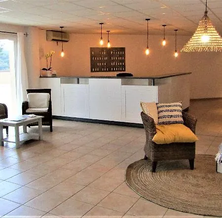 Garden & Les Bastides De 公寓式酒店 格里莫