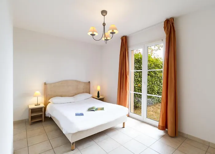 Garden & Les Bastides De شقة فندقية