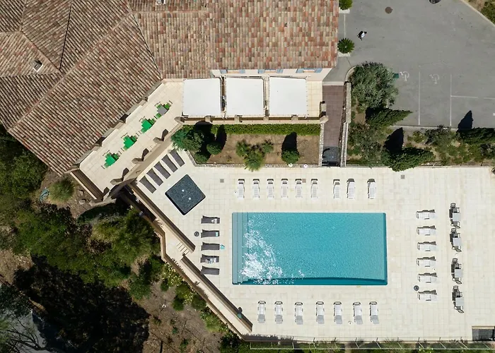 Garden & Les Bastides De 3* غريمو