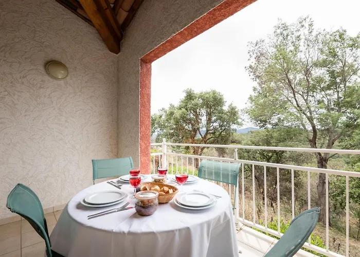 شقة فندقية Garden & Les Bastides De غريمو