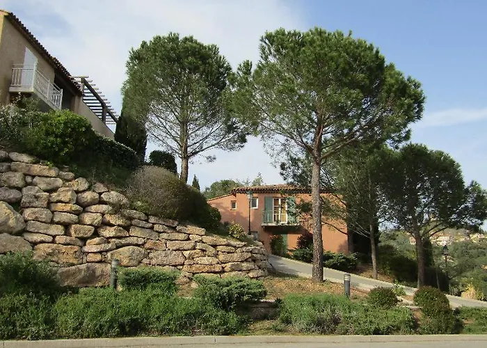 Garden & Les Bastides De 3* غريمو