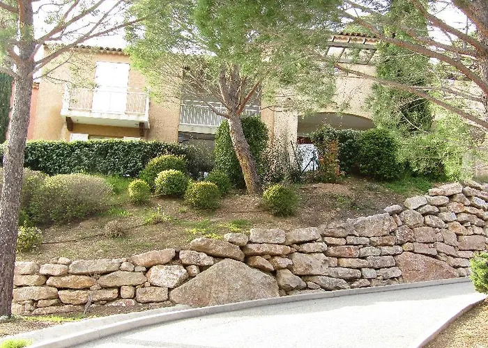 Garden & Les Bastides De شقة فندقية
